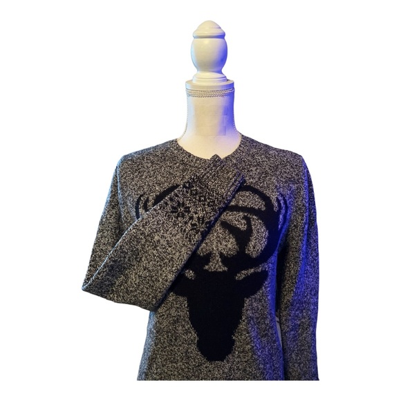 Asos Women’s Gray knit Deer Sweater Size S Pullover - Picture 2 of 8